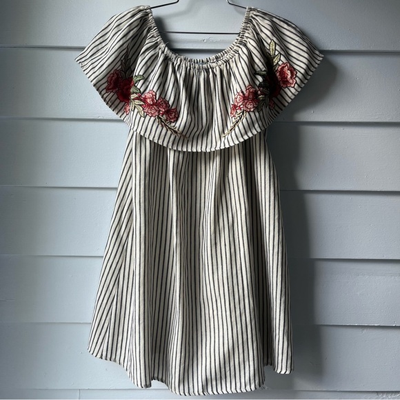 She + Sky Dress with Floral Embroidery Babydoll Minidress - Picture 2 of 6